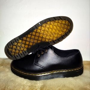 Dr. Martens Zavala Lo Black Oxford Men's 10/Women's 11.